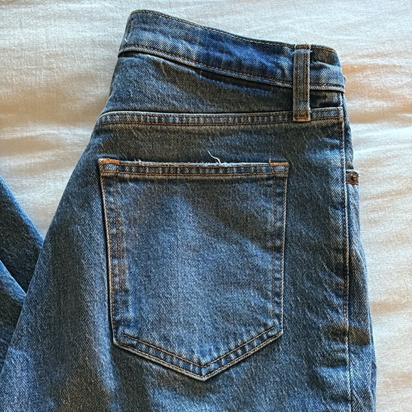 Abercrombie Ultra High Rise 90s Straight Jean - Picture 6 of 6